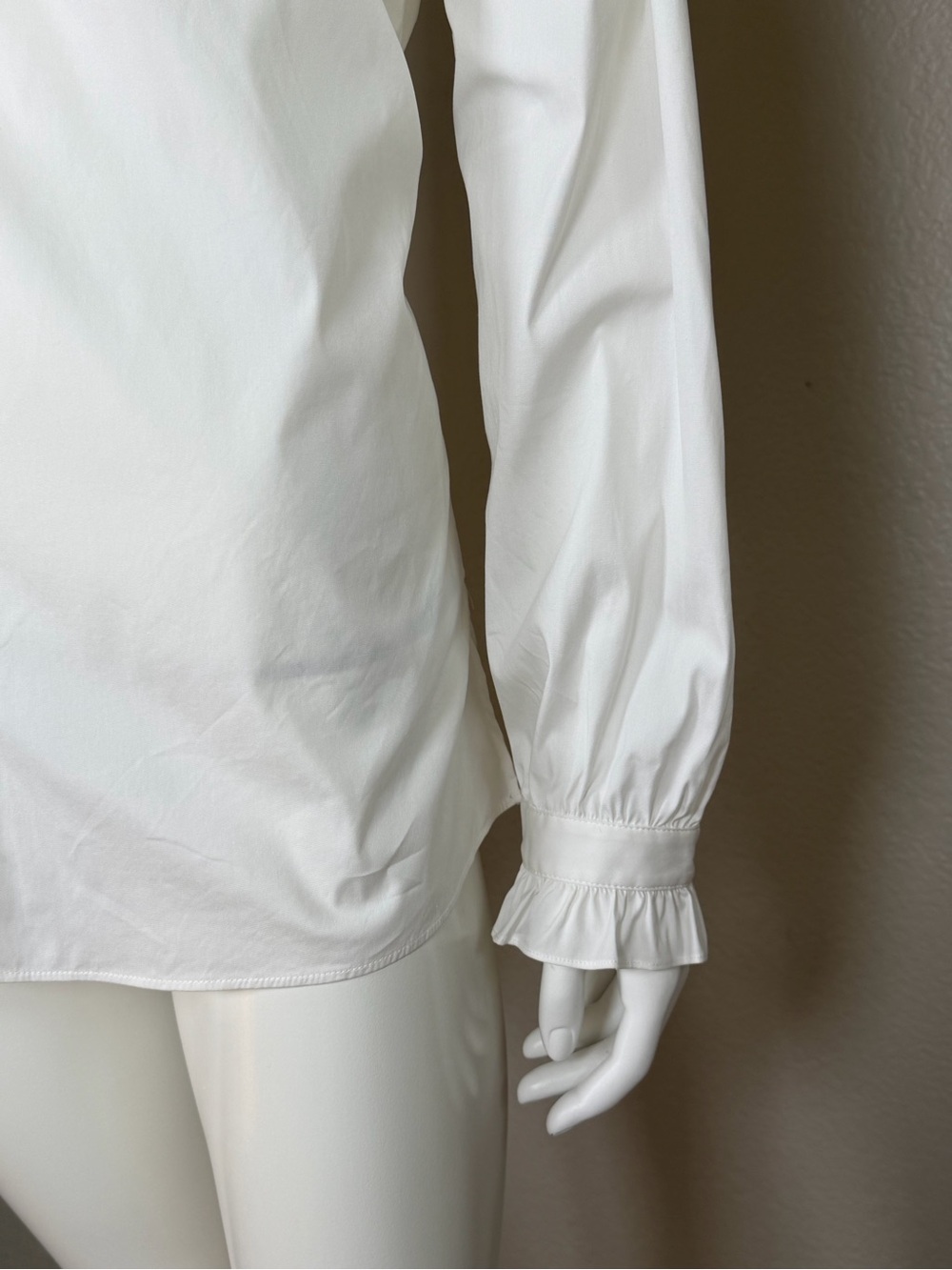 Lafayette 148 White Ruffle Collar High Neck Silver Trim Button Down Blouse L - Picture 9 of 14